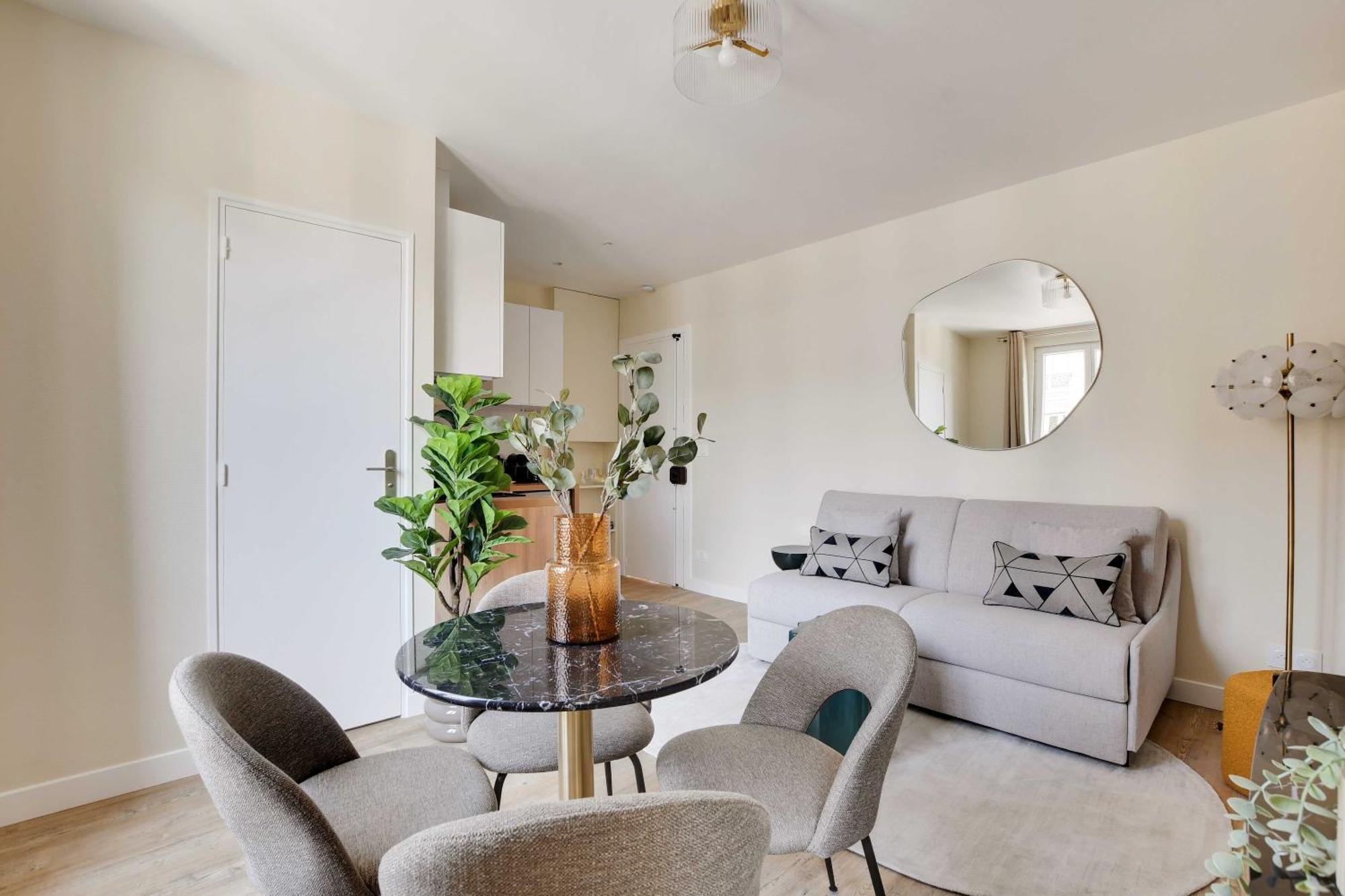 Cosy Apartment - 1Bdr For 3P - 이브리쉬르센 외부 사진