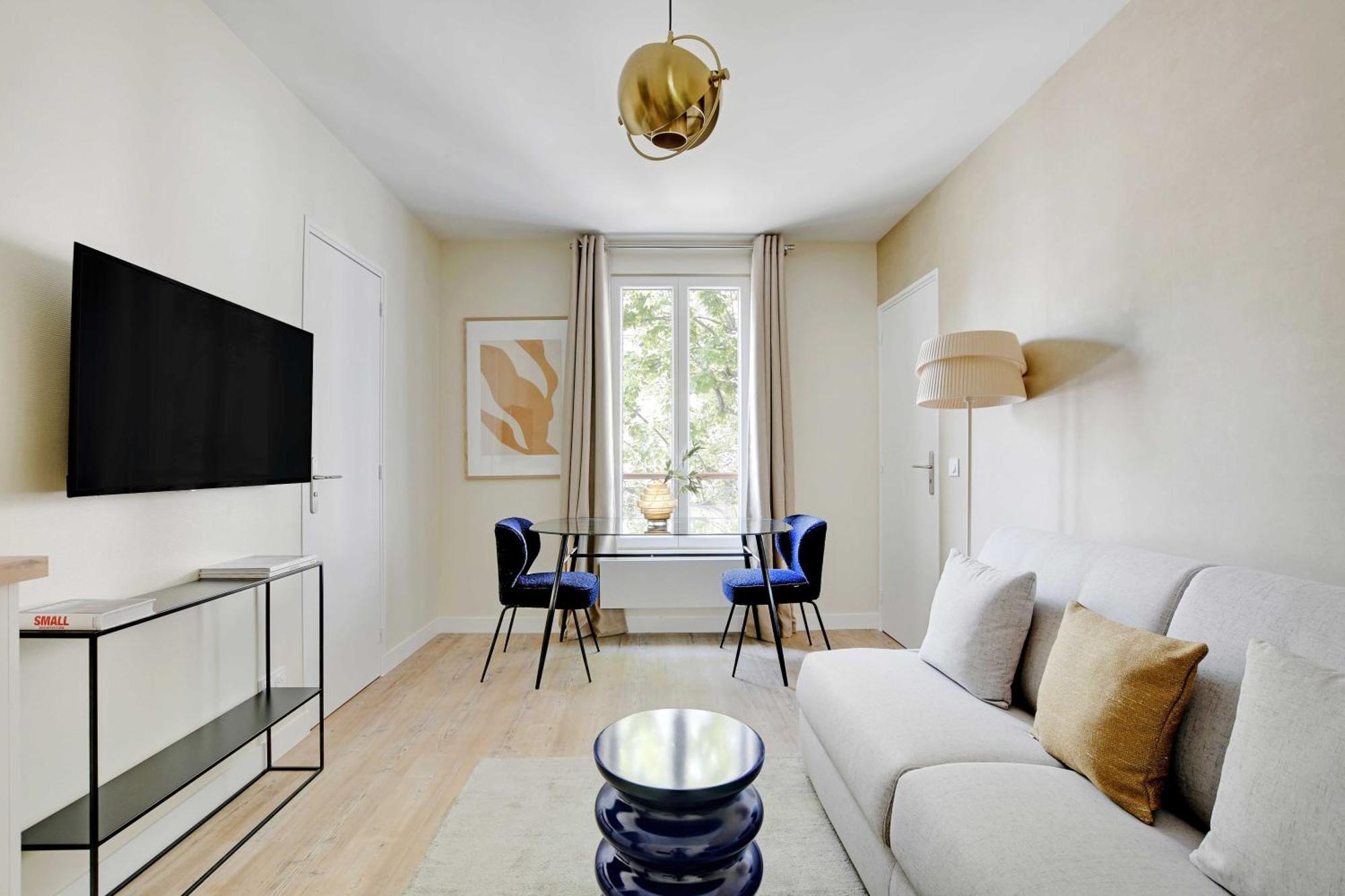 Cosy Apartment - 1Bdr For 3P - 이브리쉬르센 외부 사진