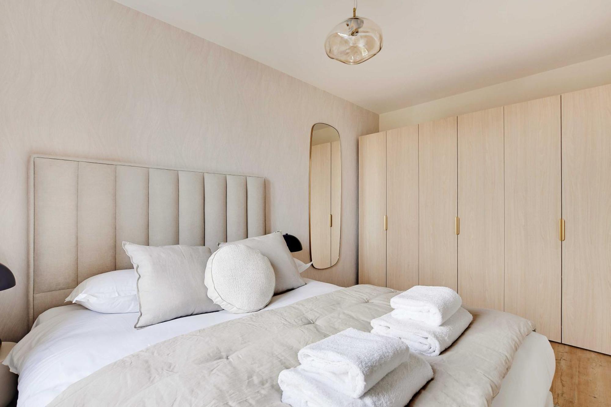 Cosy Apartment - 1Bdr For 3P - 이브리쉬르센 외부 사진