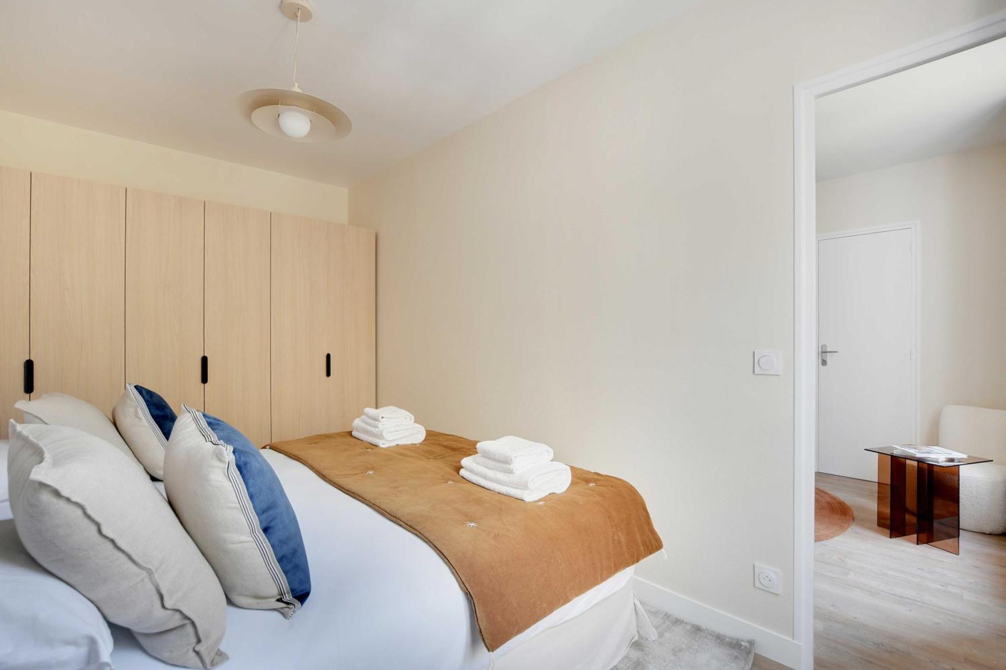 Cosy Apartment - 1Bdr For 3P - 이브리쉬르센 외부 사진